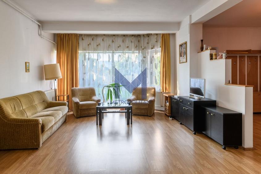 Duplex cu 5 camere cu Canalizare în Florești