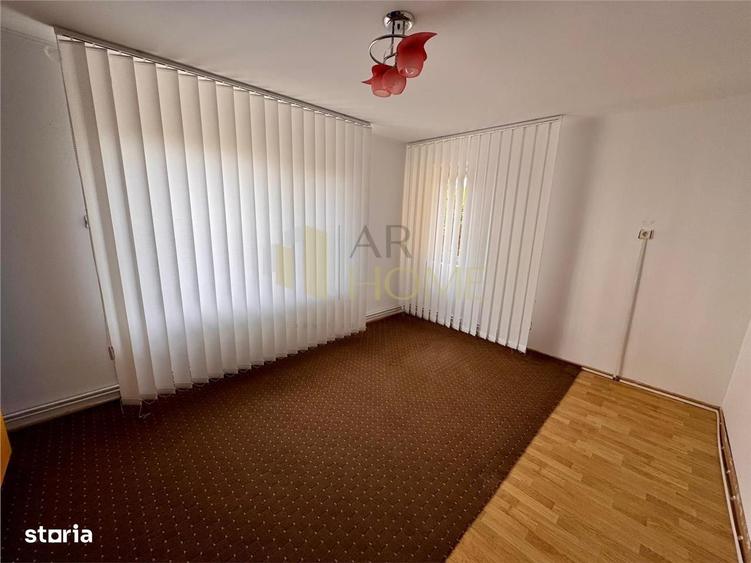 Casă cu 3 camere cu Teren 300 Mp în Central