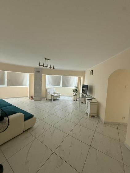 Apartament cu 3 camere decomandat în Alba Iulia