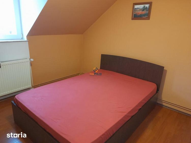 Casă cu 6 camere cu Teren 500 Mp în Ronaț