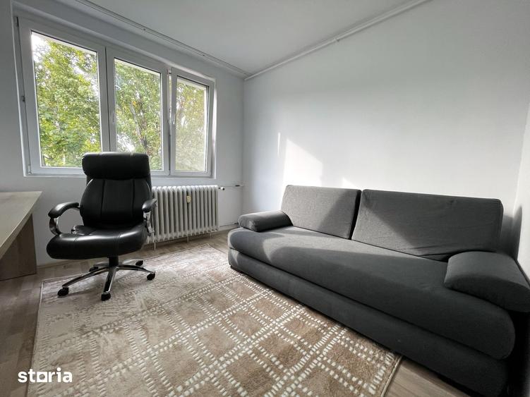 Apartament cu 3 camere decomandat în Berceni