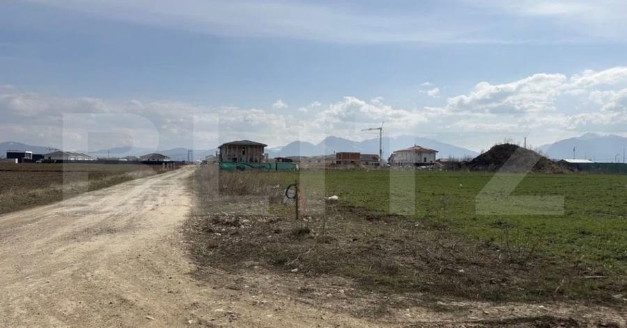 Teren Construcții intravilan de 3840 mp, în Hărman