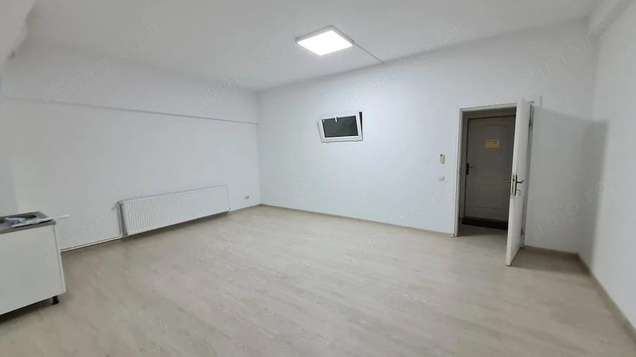 Spațiu comercial, de 107 mp, în Broscărie