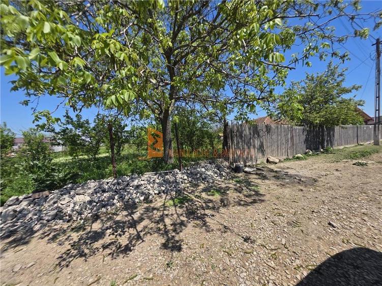 Teren agricol intravilan de 1113 mp, în Gălbinași