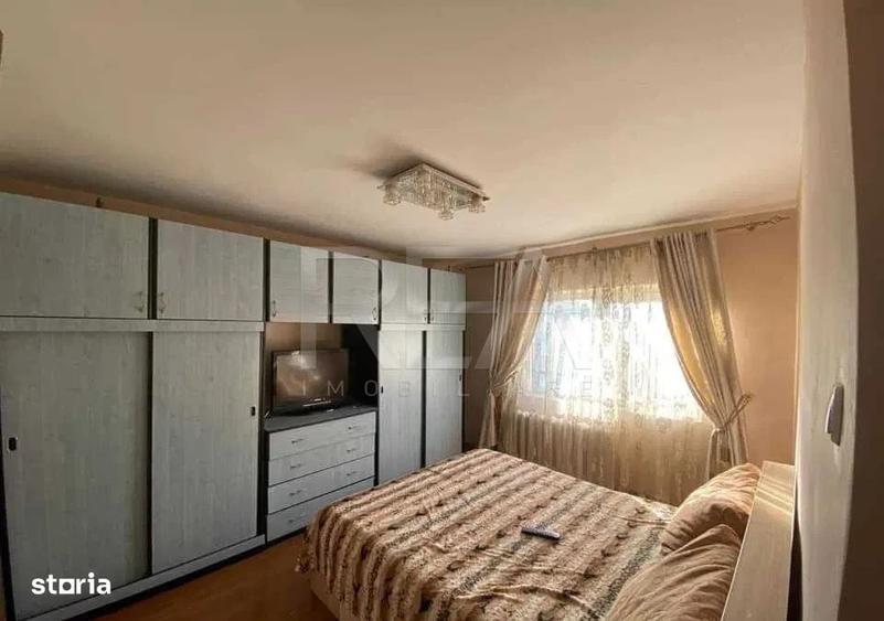 Apartament cu 3 camere decomandat în Sebastian