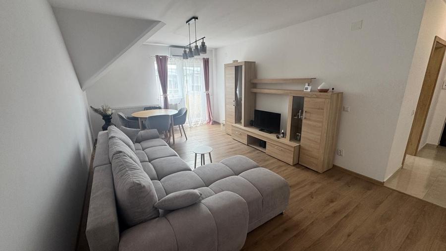 Apartament cu 2 camere decomandat, mobilat în Șelimbăr