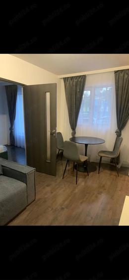 Apartament cu 2 camere semidecomandat în Dâmbu Pietros