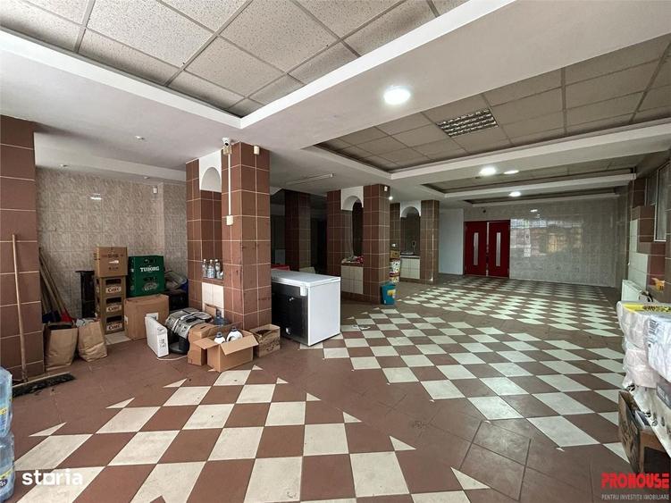 Spațiu comercial, de 230 mp, în Central