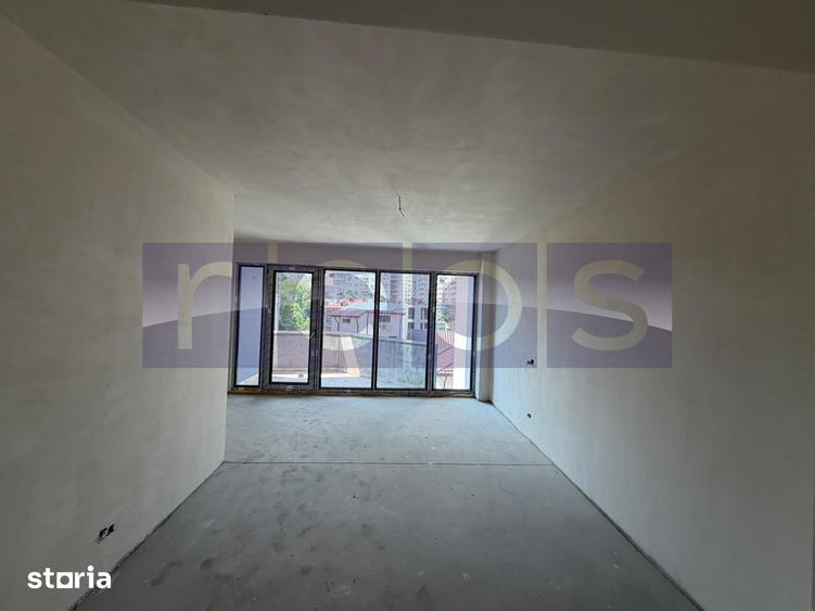 Apartament cu 3 camere în Ștefan cel Mare