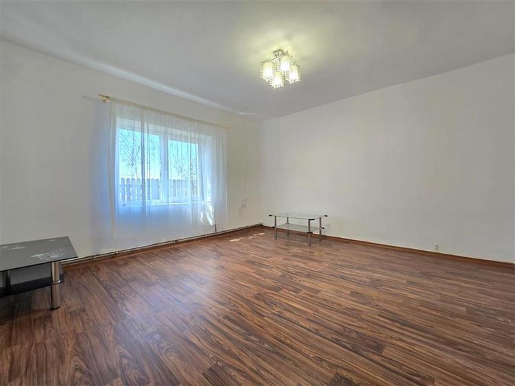 Casă individuală cu 4 camere cu Teren 5723 Mp în Bistra