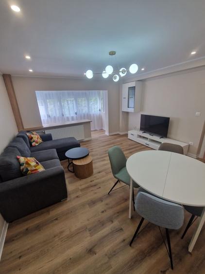 Apartament cu 2 camere decomandat în Decebal