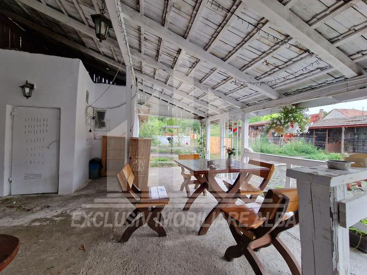 Casă individuală cu 4 camere cu Piscina în Ciugud