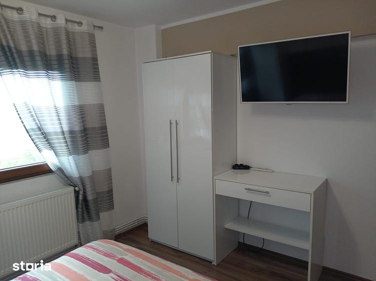 Apartament cu 2 camere decomandat în Coman