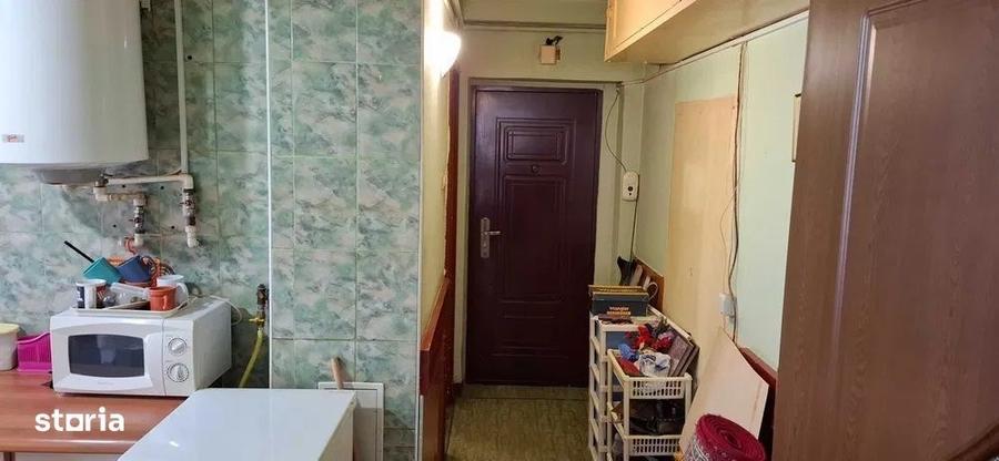 Apartament cu 2 camere nedecomandat în Semicentral