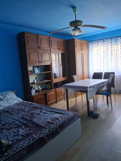 Inchiriez apartament 2 camere - 5
