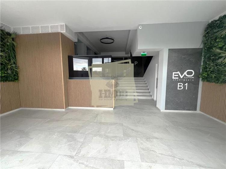 Apartament cu 2 camere semidecomandat, mobilat în Exterior Sud