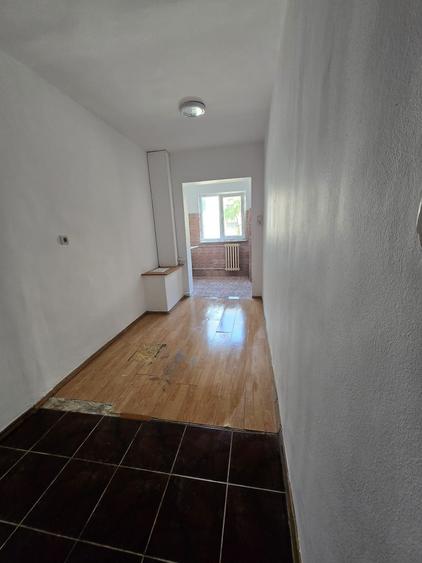 Garsonieră decomandată în Sânmartin