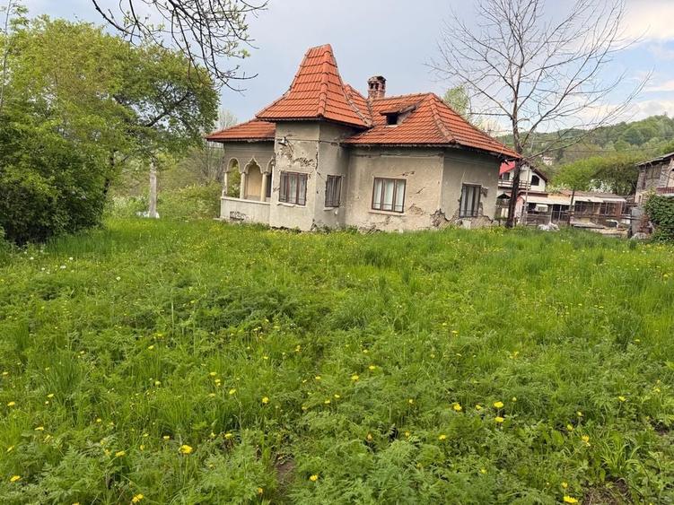 Spațiu comercial, în Nistorești