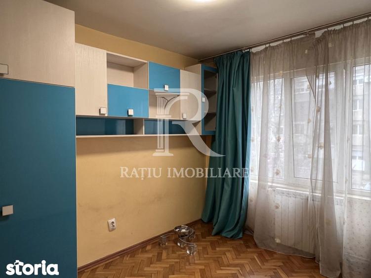Apartament cu 3 camere decomandat în Rogerius