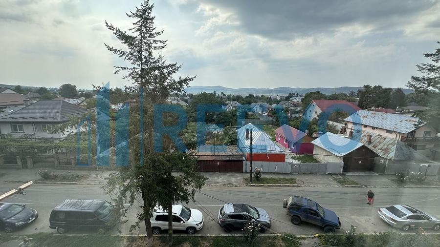 Apartament cu 2 camere decomandat, mobilat în Central