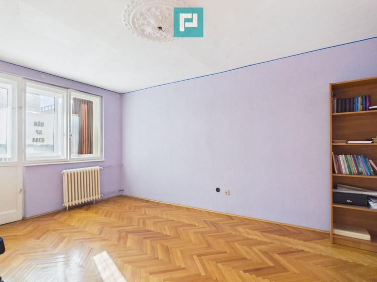 Apartament cu 3 camere decomandat în Rogerius