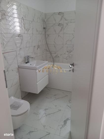 Casă cu 4 camere cu Teren 455 Mp în Vidra