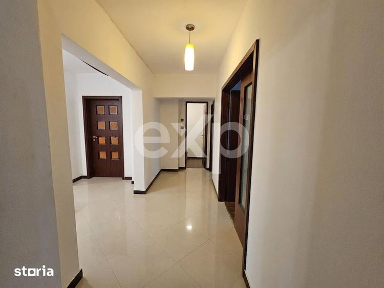 Apartament cu 4 camere decomandat în Vitan