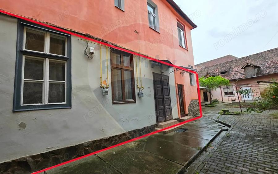 Casă cu 4 camere cu Teren 150 Mp în Ultracentral