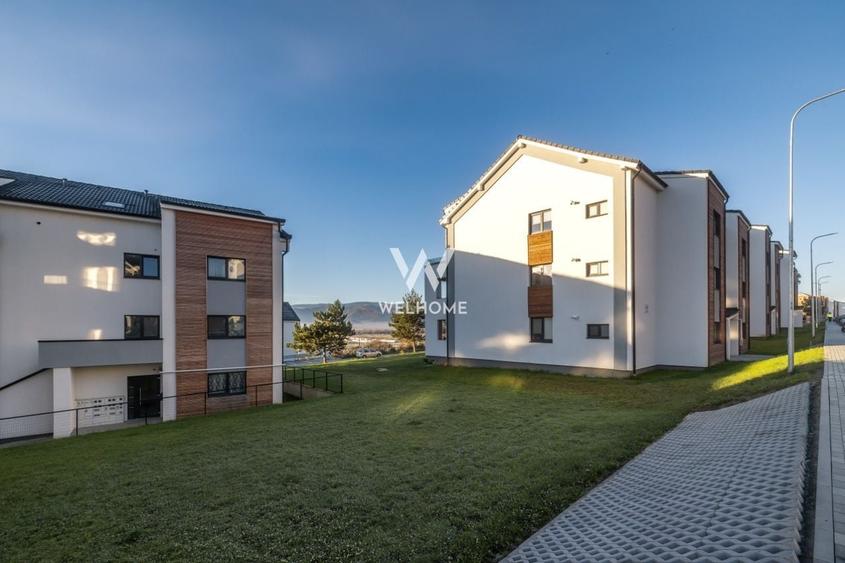 Penthouse cu 3 camere semidecomandat, mobilat în Exterior Vest