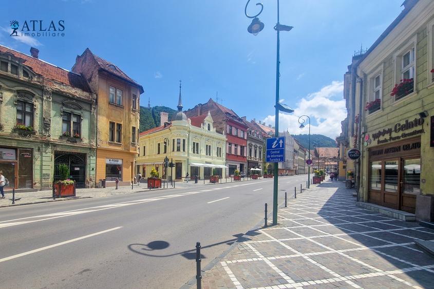 Apartament cu 2 camere decomandat în Centrul Istoric