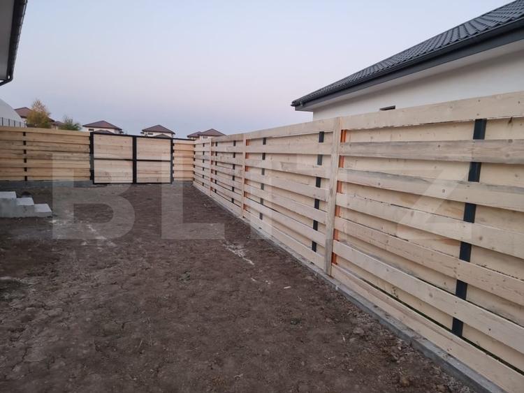 Casă individuală cu 4 camere cu Canalizare în Crevedia