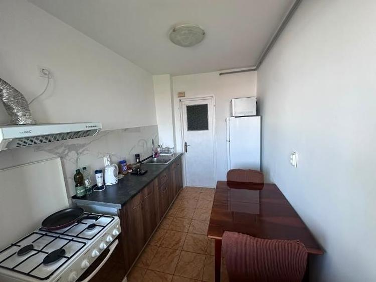 Apartament cu 2 camere semidecomandat, mobilat în Liviu Rebreanu