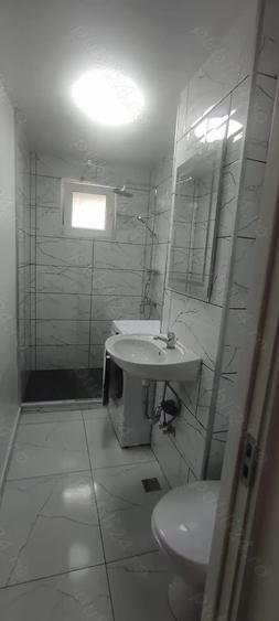 Apartament cu 2 camere semidecomandat în Moroasa 1