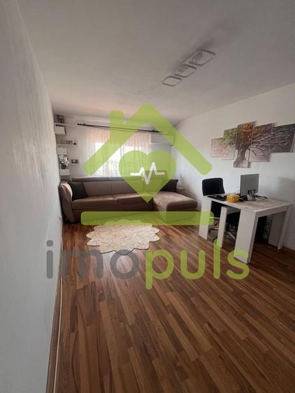 Apartament cu 3 camere decomandat, mobilat în Soarelui