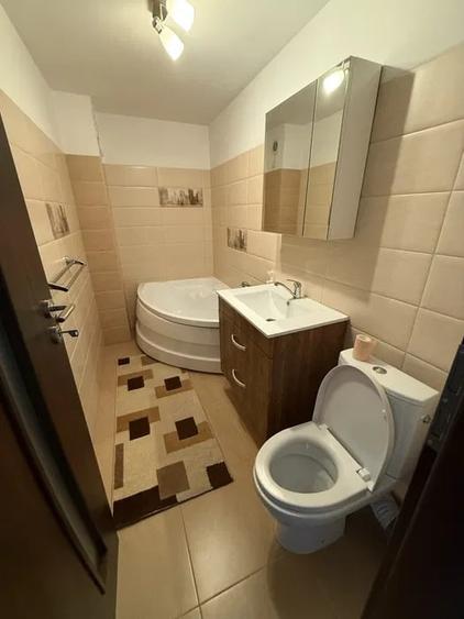 Apartament cu 2 camere decomandat, mobilat în Sebastian