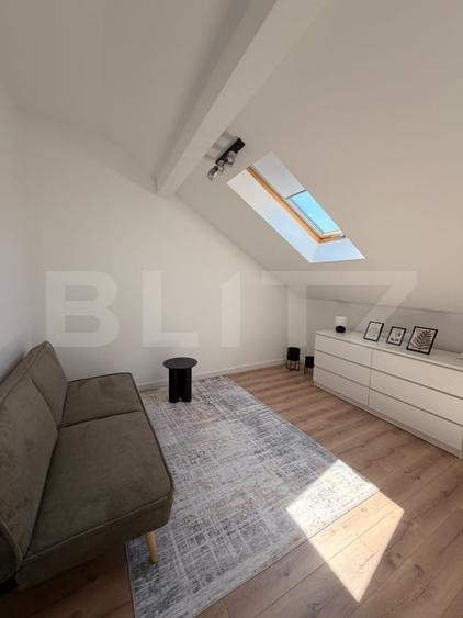 Apartament cu 3 camere semidecomandat, mobilat în Florești