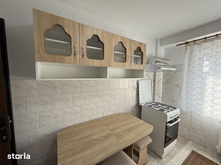 Apartament cu 2 camere, mobilat în Central