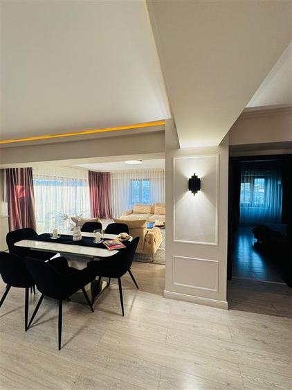 Apartament cu 3 camere decomandat, mobilat în Central