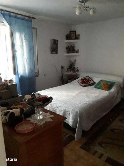 Casa decomandata cu gradina - 5