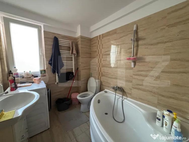 Apartament cu 2 camere semidecomandat, mobilat în Valea Lupului