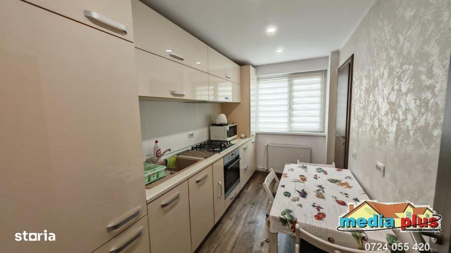 Apartament cu 2 camere semidecomandat în Micro 21