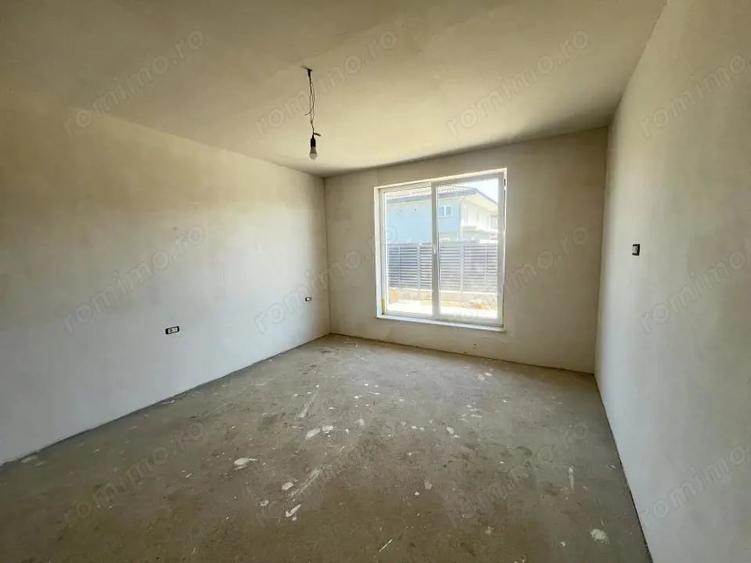 Casă cu 6 camere cu Teren 470 Mp în Sânpetru