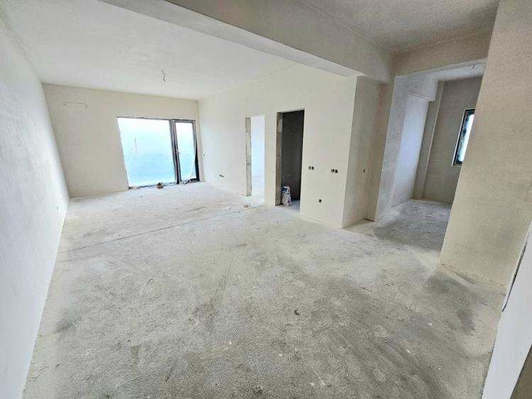 Apartament cu 2 camere decomandat în Terezian