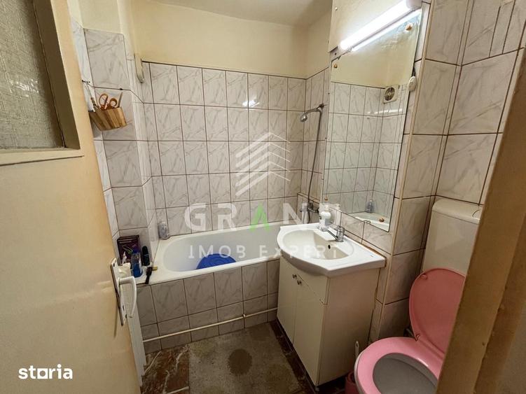 Apartament cu 3 camere semidecomandat, mobilat în Mănăștur — fotografia 1