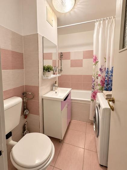 Apartament cu 2 camere semidecomandat, mobilat în Victoriei