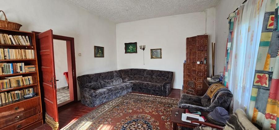 Casă individuală cu 5 camere cu Canalizare în Moinești