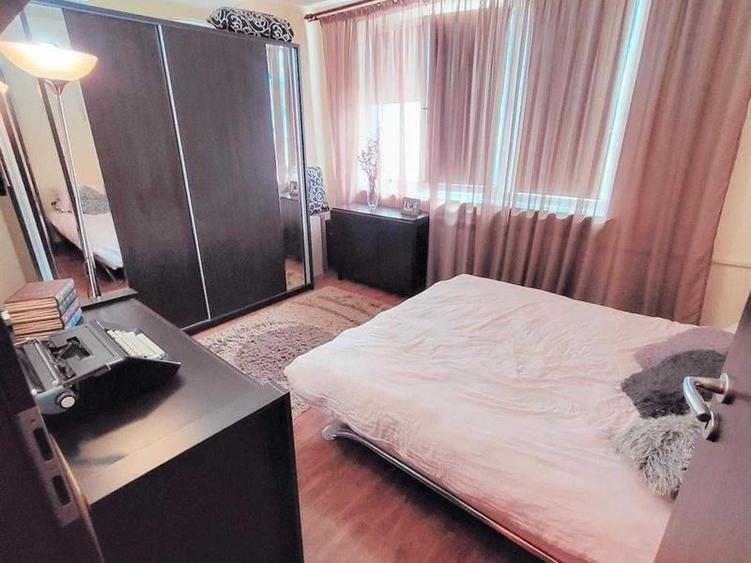 Apartament cu 2 camere semidecomandat, mobilat în Central