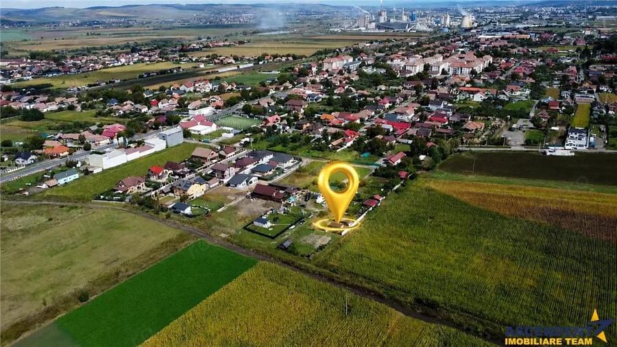 Teren de 500 mp, în Criș