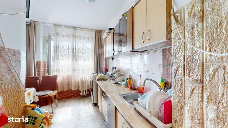 Apartament cu 3 camere decomandat în Central