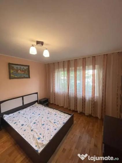 Apartament cu 3 camere decomandat, mobilat în Hotvon
